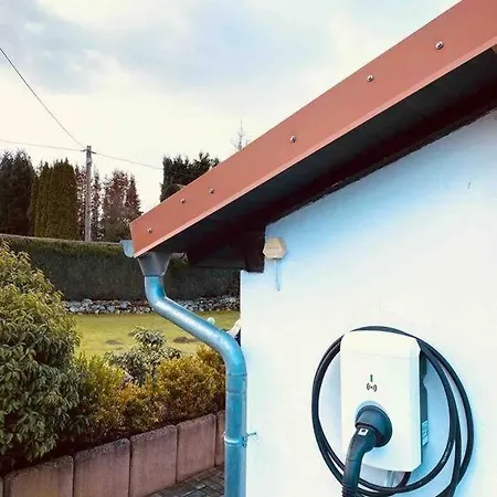 Casita - Sterneferienhaus Mit Garten, Sauna Und Wallbox Holiday home Kirburg